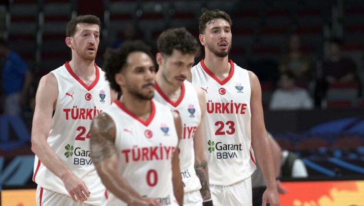 12 Dev Adam, Avrupa Basketbol Şampiyonası’nda ikide iki yaptı