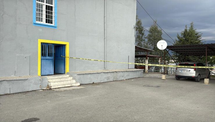 12 yaşındaki öğrenci okul müdürünü tüfekle vurdu