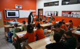 6 öğretmen ve 250 öğrencisini kaybeden okulda hüzünlü Öğretmenler Günü