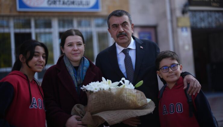 Bakan Tekin’den öğretmenlere mektup: Her çocuğun geleceği size emanet