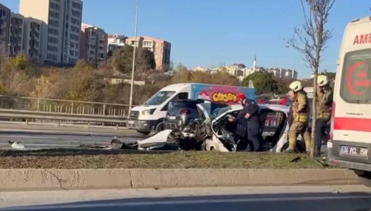 Başakşehir’de iki otomobil çarpıştı: 1 ölü