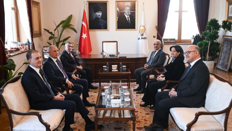 DEM Parti’den AK Parti Grubu’na ziyaret