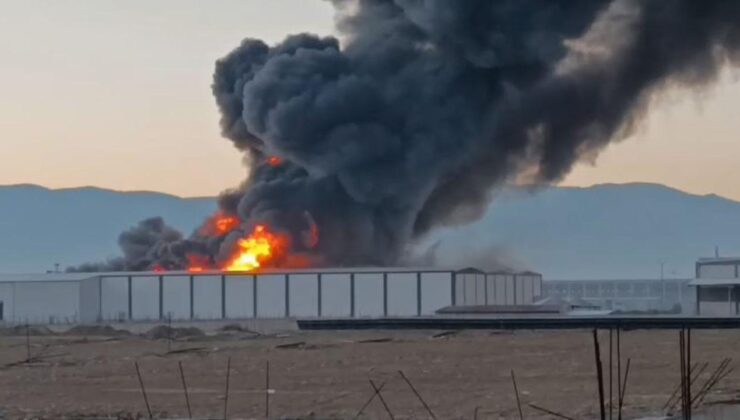 Denizli’de fabrika yangını