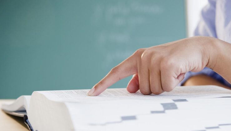 Fasta Fransızca egemenliğine son verilmesi çağrısı