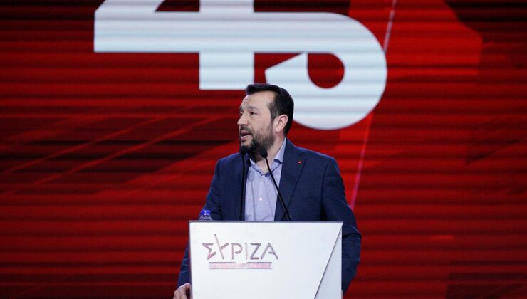 Gazeteciyi darbeden Yunan milletvekili, Avrupa Parlamentosu grubundan çıkarıldı