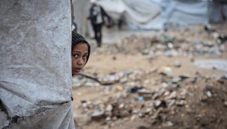 Hamas, insani durumun düzelmediği Gazze’de soykırımın farklı araçlarla sürdüğünü duyurdu