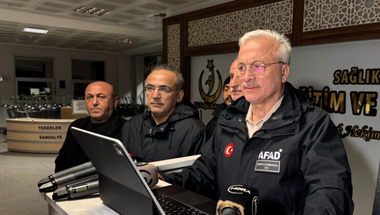 Hasan Dağında mahsur kalan öğrenciler helikopterle kurtarıldı