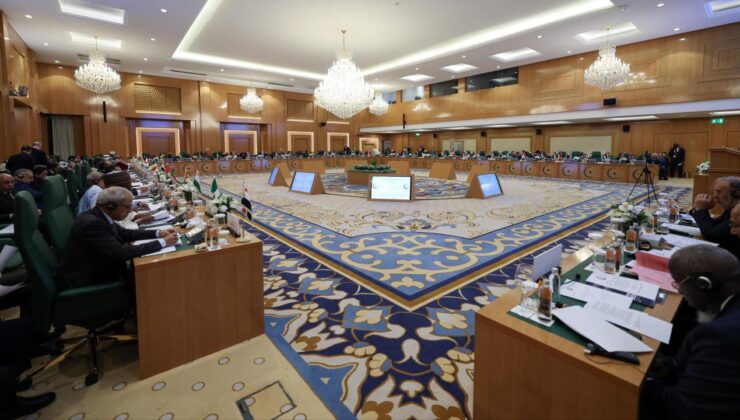 İİT’den katil İsrail’in Gazze’de yerinden edilen sivillerin sığındığı okulu hedef almasına tepki