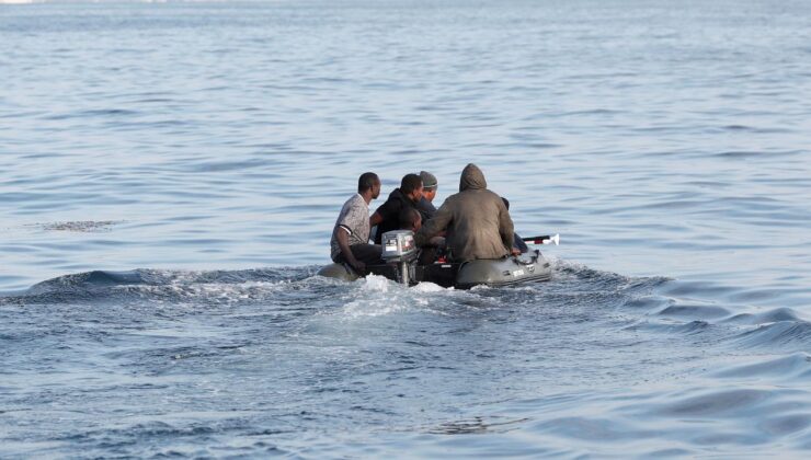 Manş Denizi’nde göçmen rekoru: Bir günde 800’den fazla geçiş