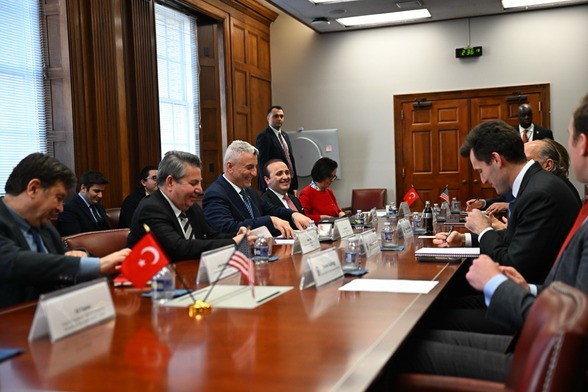 Ticaret Bakanı Bolat, ABD Ticaret Bakanı Lutnick ile görüştü