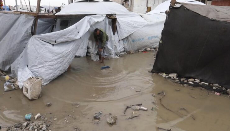 UNRWA: Sert hava koşullarının etkilediği Gazze’ye insani yardımlar acilen ulaştırılmalı