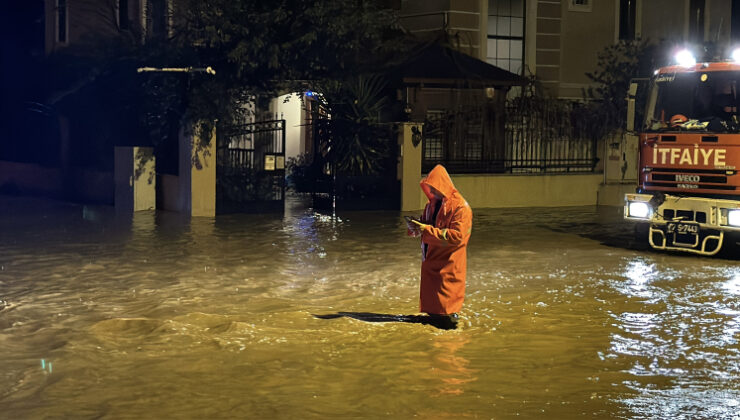 Antalya’da hortum etkili oldu