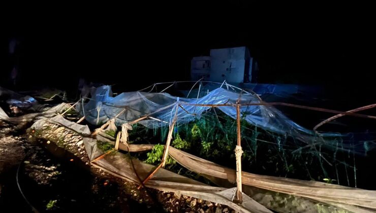 Antalya’yı hortum vurdu: Seralar büyük zarar gördü