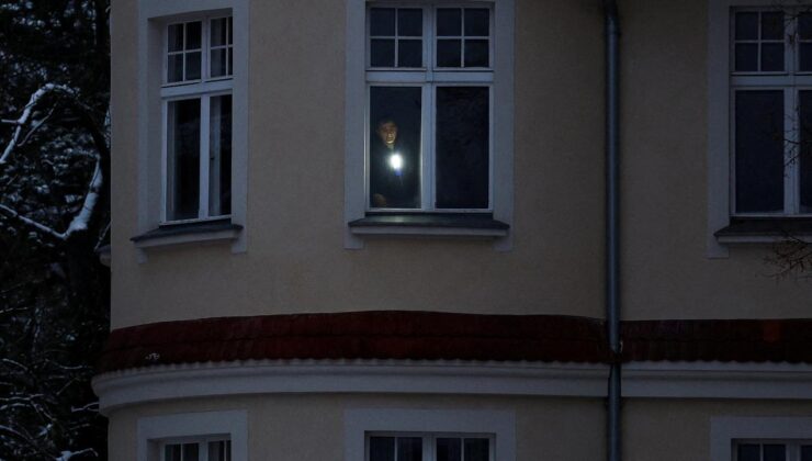 Berlinde, elektrik şebekesine saldırıyı aydınlatacak bilgiyi verenlere 1 milyon euro ödül