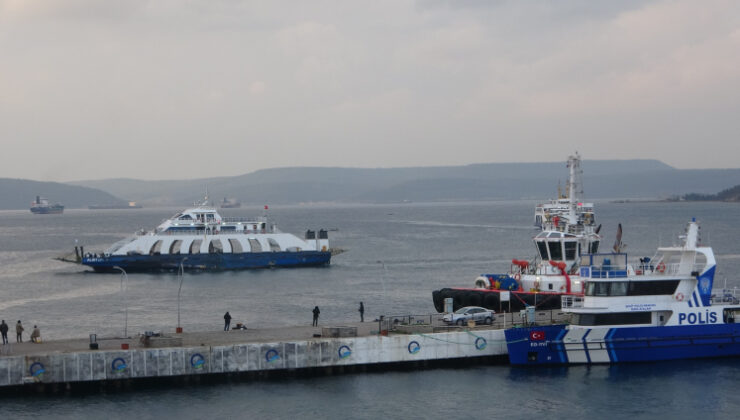 Çanakkale’de deniz ulaşımına fırtına engeli