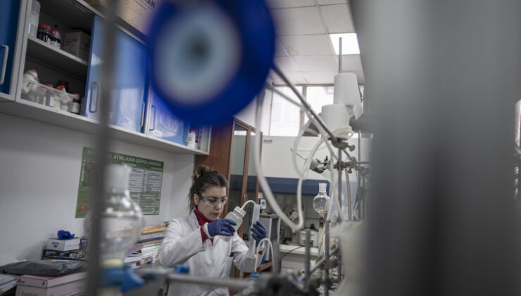 Erzurum’da stratejik ilaçların ham maddesi üretiliyor