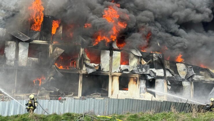 Esenyurt’ta işçi konteynerinde çıkan yangın söndürüldü