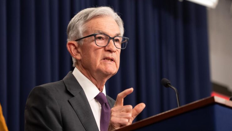 Fed Başkanı Powell: Enflasyon ve istihdam riskleri azaldı ancak ortadan kalkmadı
