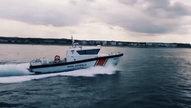 Gemide fenalaşan vatandaşı Sahil Güvenlik ekipleri tahliye etti