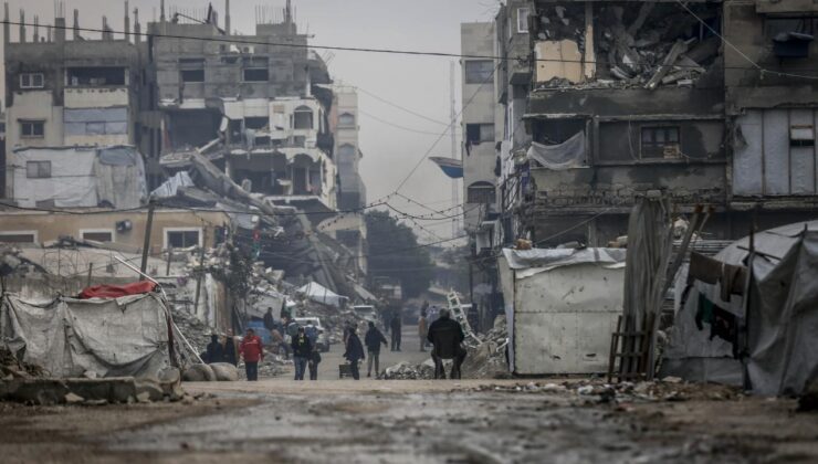 Katil İsrail’in Gazze’deki saldırılarında 15 Filistinli hayatını kaybetti