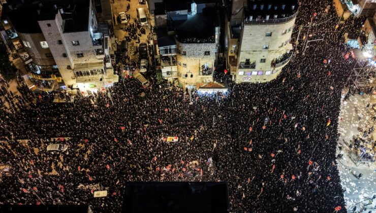 Kudüs’te binlerce Haredi Yahudisi zorunlu askerlik karşıtı gösteri düzenledi