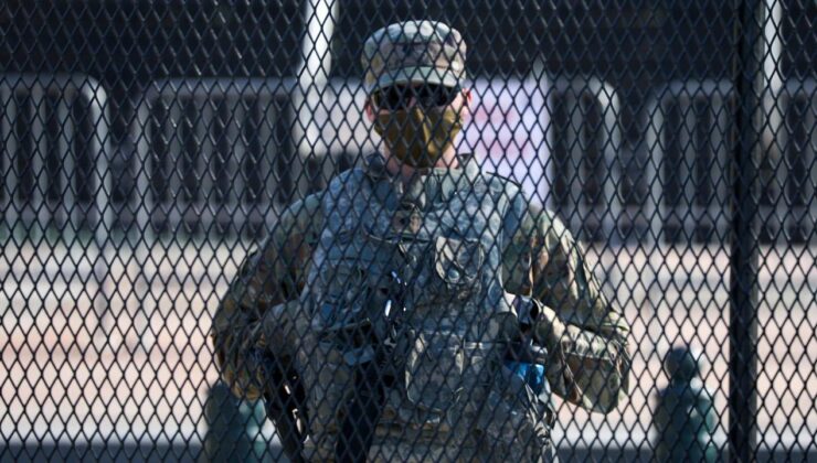 Minnesota Valisi, güvenlik için Ulusal Muhafızlara hazırlanma emri verdi