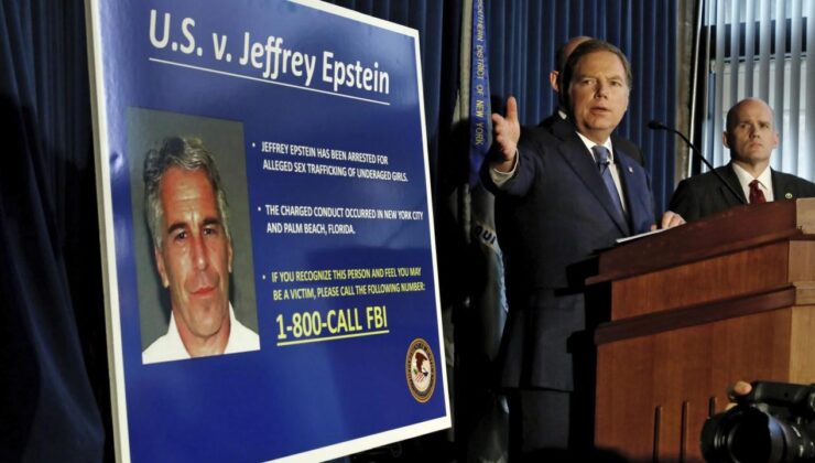 New York Times: ABD’de federal yetkililer, Epstein’ın en yakın çevresini haritalandırdı