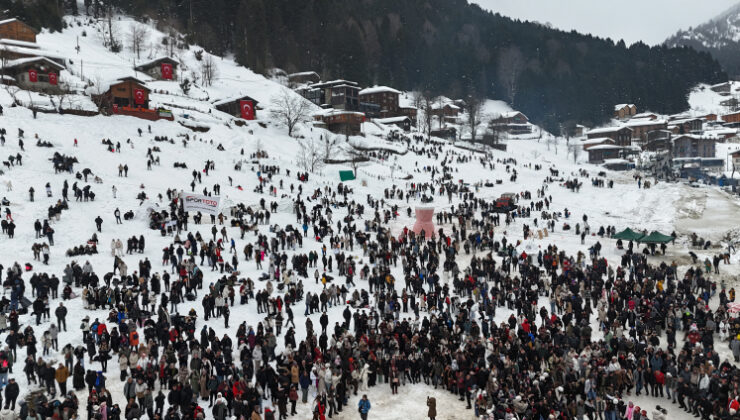Rize’de 18. Kardan Adam Kış Festivali başladı