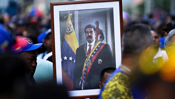 Venezuela’da başkanlık sarayı çevresinde silah sesleri duyuldu