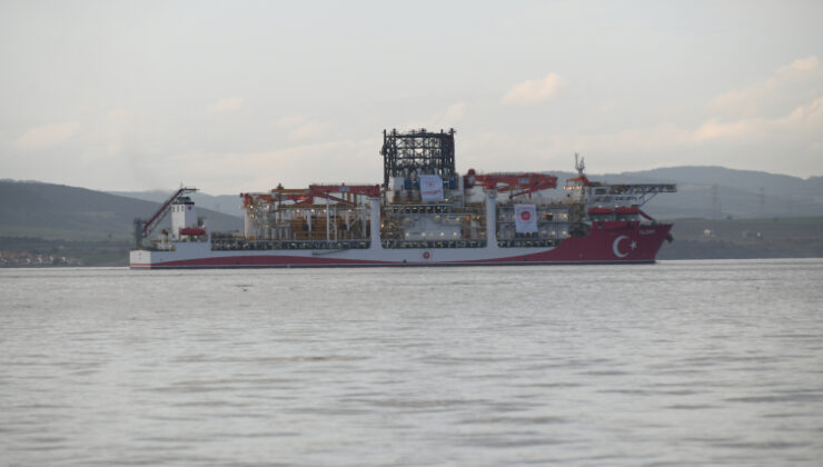 Yıldırım Çanakkale Boğazı’ndan geçti