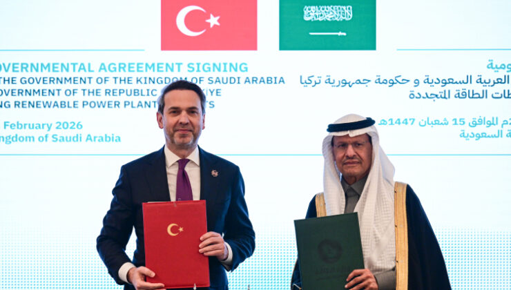 Bakan Bayraktar: Suudi Arabistan ile 2 milyar dolarlık bir enerji yatırımı anlaşması imzalandı