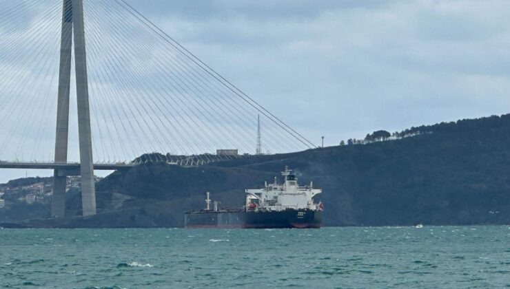 Boğazlardan geçen yıl yaklaşık 85 bin gemi geçti