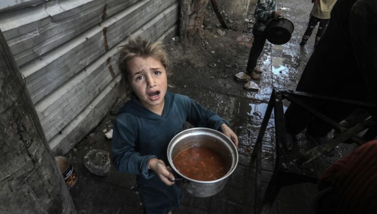 DSÖ: Refah Sınır Kapısı açılmasına rağmen Gazze’ye ulaşan yardımlar çok yetersiz