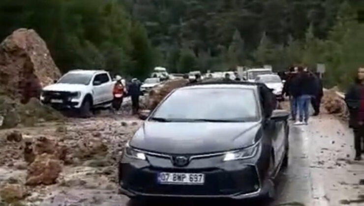 IspartaAntalya kara yolunda heyelan