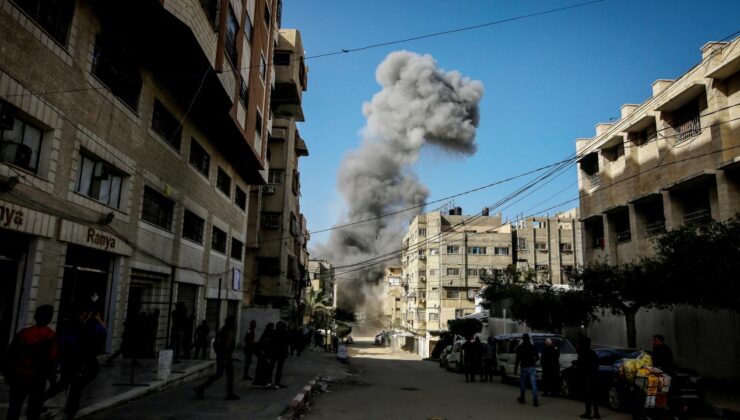 Katil İsrail’in Gazzeye düzenlediği saldırılarda 10 Filistinli hayatını kaybetti