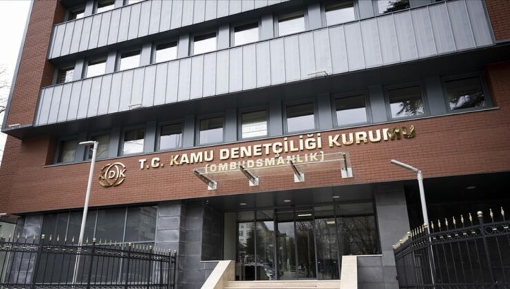 KDK: Yüksek fiyatlı ders materyali öğrencinin notuna etki etmemeli