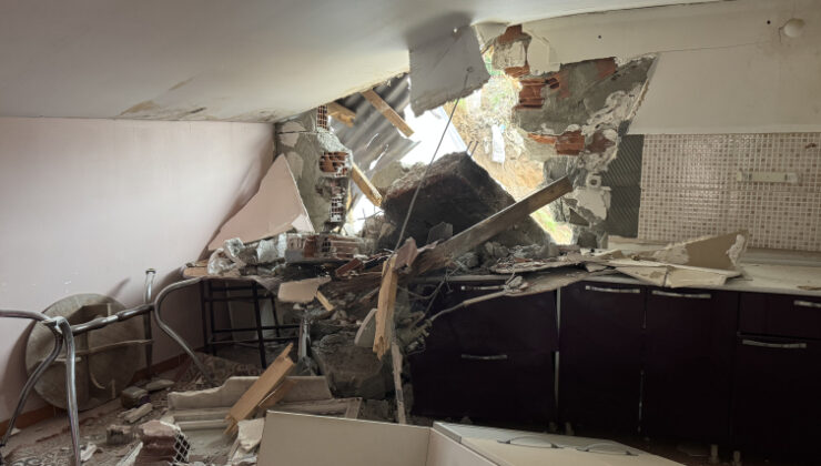 Kocaeli’de istinat duvarı yıkıldı: 2 bina boşaltıldı