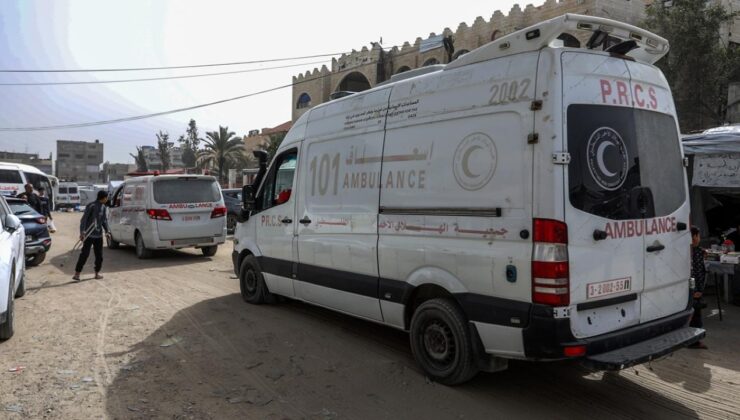 Mısır basını: Refahta geçişler başladı, yaralı Filistinliler Mısırda tedaviye alındı