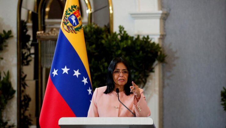 Venezuela’nın geçici Devlet Başkanı Rodriguez, ABD’den tüm yaptırımları kaldırmasını istedi
