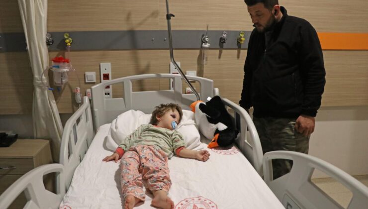 Yalova’da baba ile 14 aylık kızı komşuları tarafından darbedildi