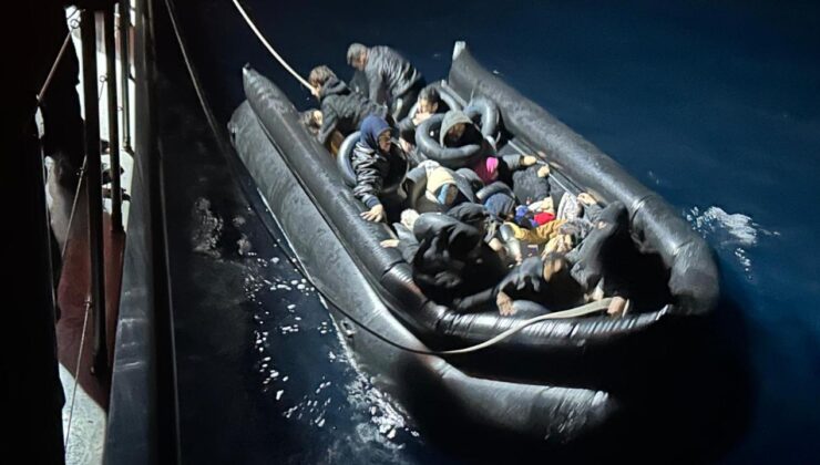 Yunanistan sahil güvenlik gemisi ile çarpışan bottaki düzensiz göçmenlerden 14’ü öldü