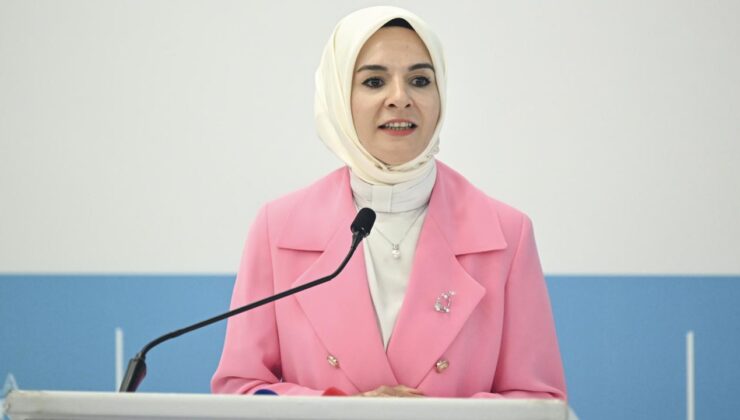 Bakan Göktaş’tan ‘Dijital Dünyada Çocuk Hakları Sözleşmesi’ne imza çağrısı