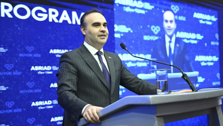 Bakan Kacır: Bu coğrafyada güçlü olmak zorundayız