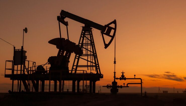 Brent petrolün varili 82,88 dolardan işlem görüyor