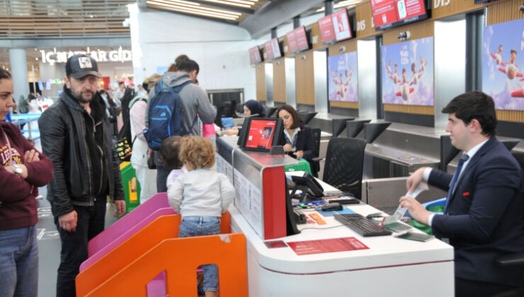Havalimanlarında tatil yoğunluğu başladı