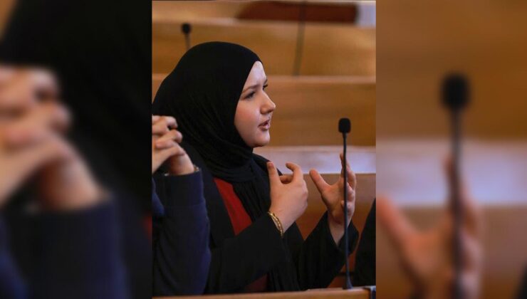 İsviçrede bir ilk: Başörtülü Türk belediye meclisinde