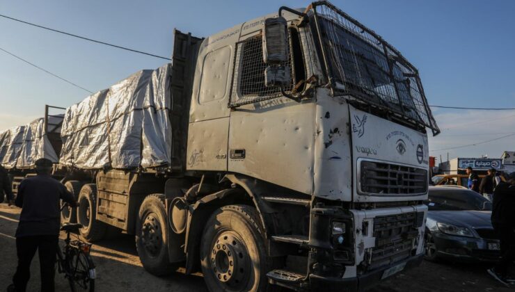 Katil İsrail, Gazzeye insanı yardım ve gıda sevkiyatını yüzde 10a düşürdü