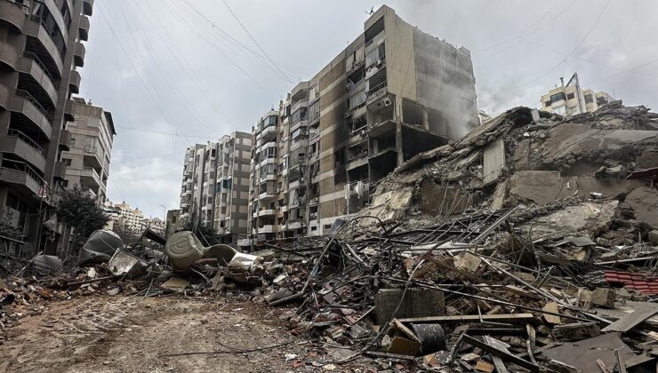 Katil İsrail ordusunun bugün Lübnan’a düzenlediği saldırılarda en az 35 kişi öldü