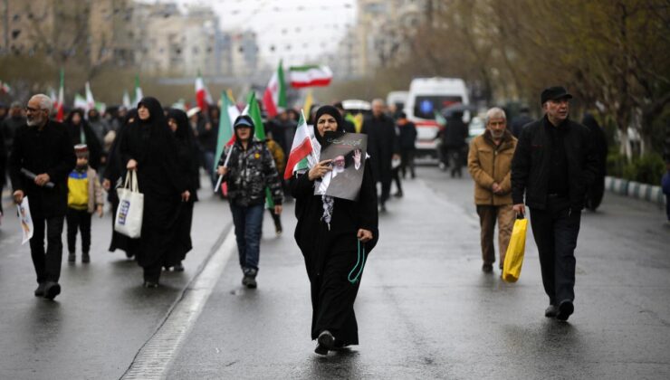 Tahran’daki Dünya Kudüs Günü yürüyüşü sırasında meydana gelen patlamada bir kişi hayatını kaybetti