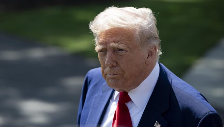 Trump’tan İran mesajı: Ağır darbe alıyorlar